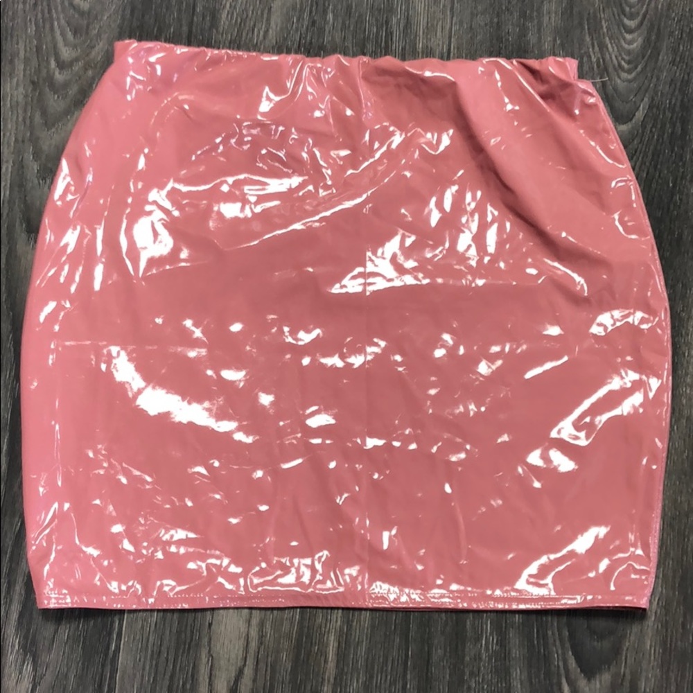 Boohoo latex skirt